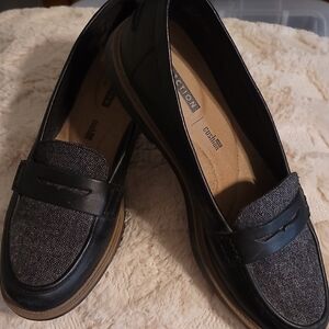 Clarks Black and Gray Women's Loafers